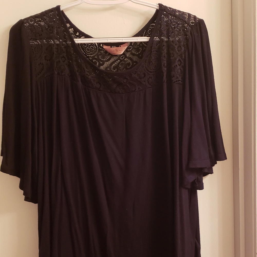 Womens size 1x super cute black blouse